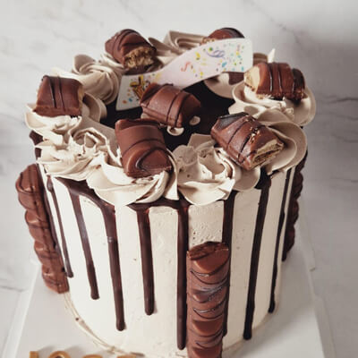 layer cake kinder bueno